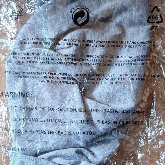 Solid gray slouchy beanie hat - Picture 4 of 4